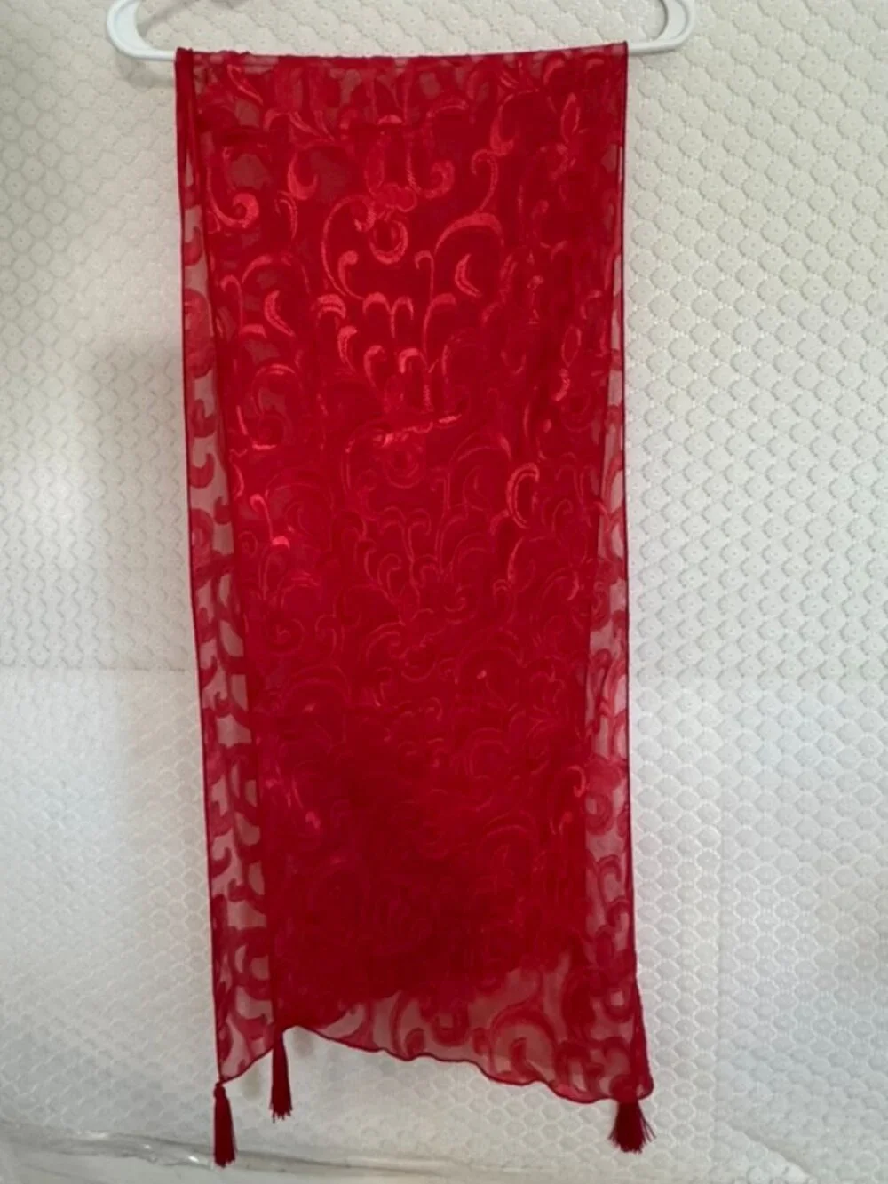 Vibrant Sheer Shiny Evening Scarf Shawl Corner Tassels, Delicate Pattern 64x13